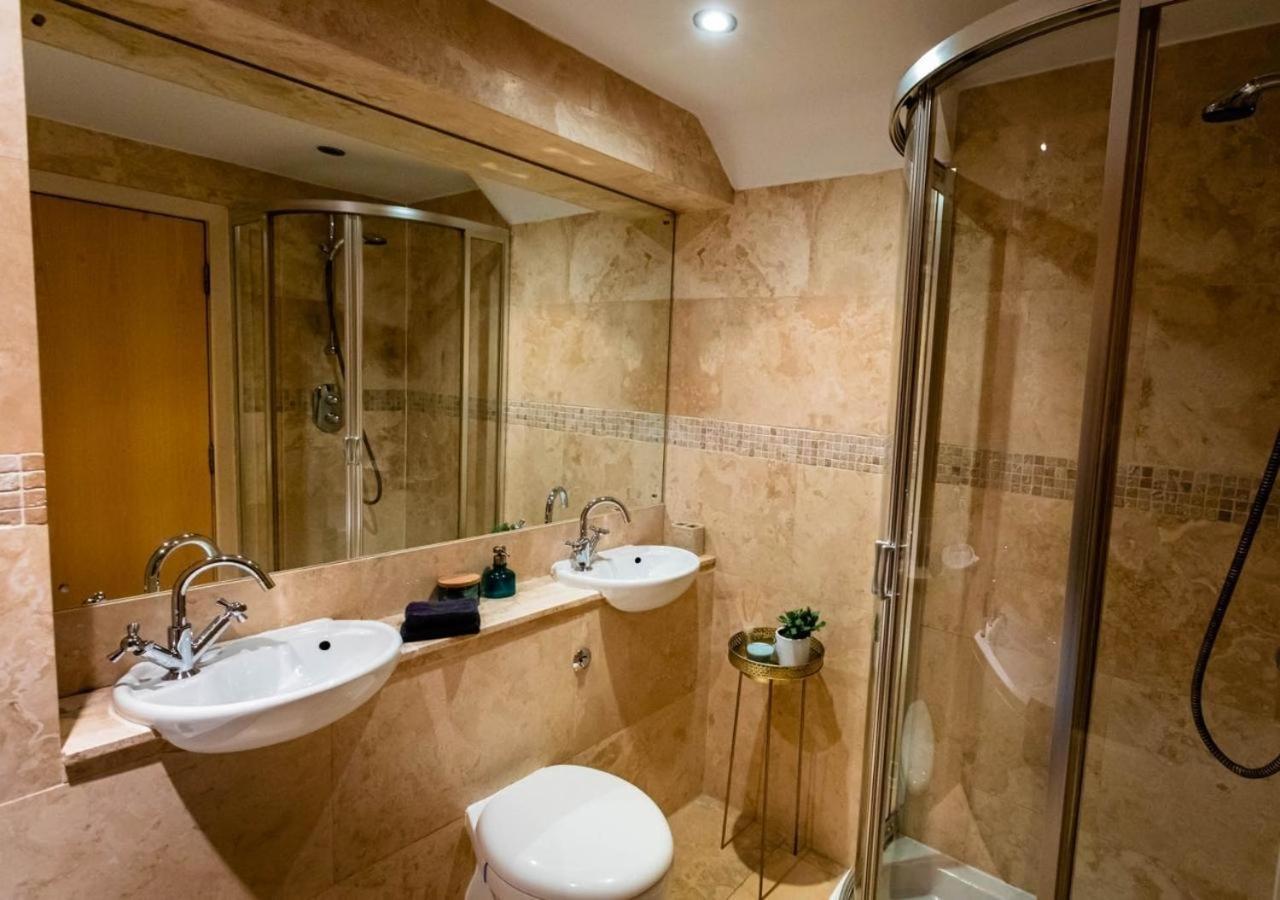 Lux Duplex Apartment 19Th Century Chapel Wakefield Centre Екстериор снимка