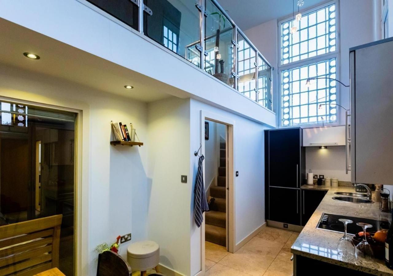 Lux Duplex Apartment 19Th Century Chapel Wakefield Centre Екстериор снимка